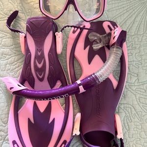Girls snorkel set, kid size 2-4